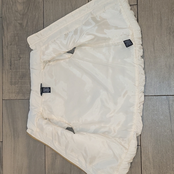 Girls 4T Nautica Bubble Vest in White with Gold Zipper. - Picture 4 of 6